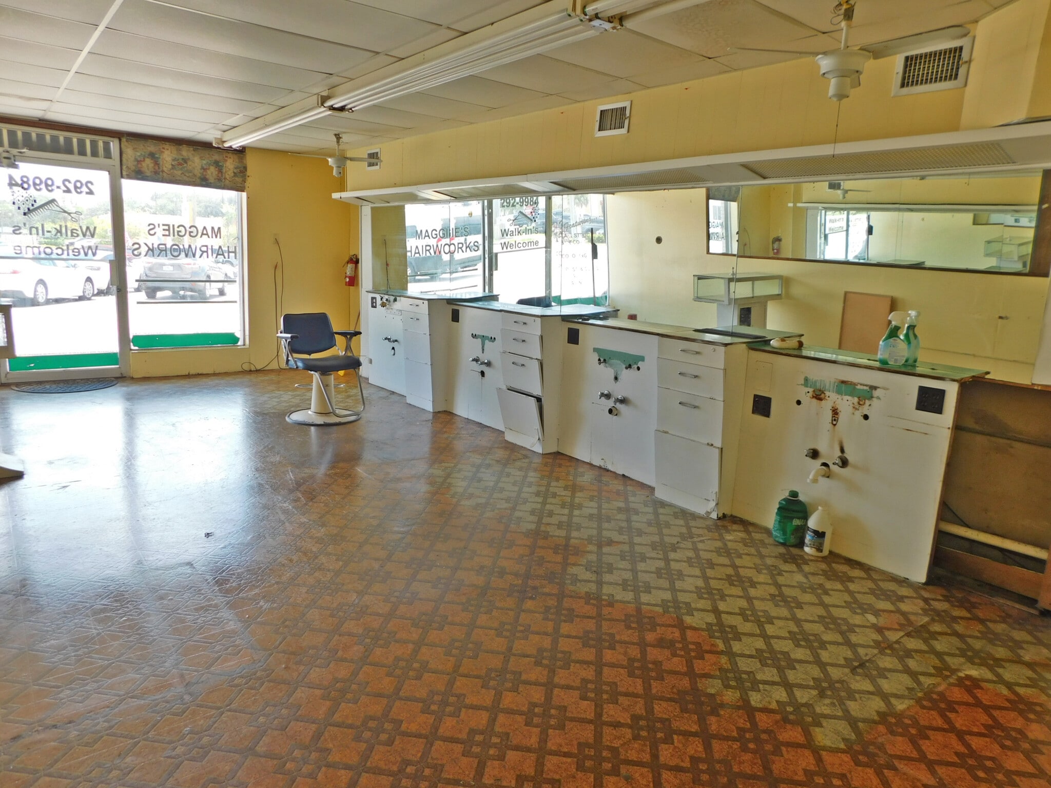 1102-1114 Lake Dr, Cocoa, FL for lease Interior Photo- Image 1 of 2