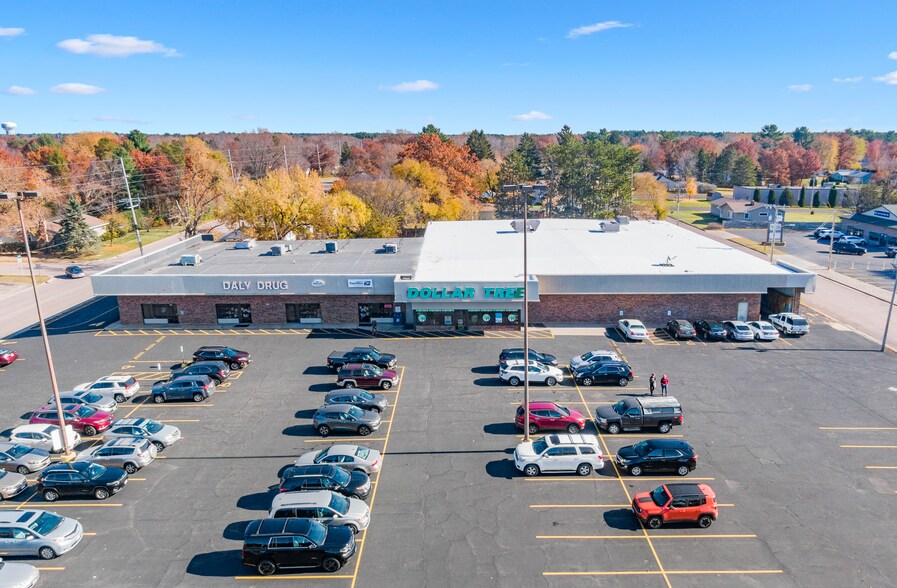3215-3221 8th St S, Wisconsin Rapids, WI for sale - Primary Photo - Image 1 of 1