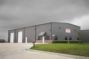 8690 Industrial Parkway, Beaumont TX - Warehouse