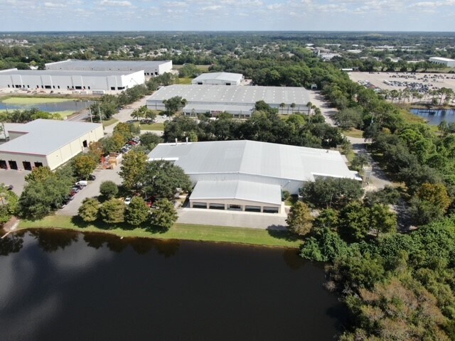 5822 24th St E, Bradenton, FL for sale - Building Photo - Image 1 of 1