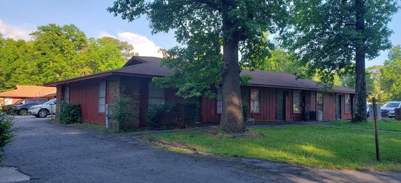 901 E 29th Ave, Pine Bluff, AR 71601