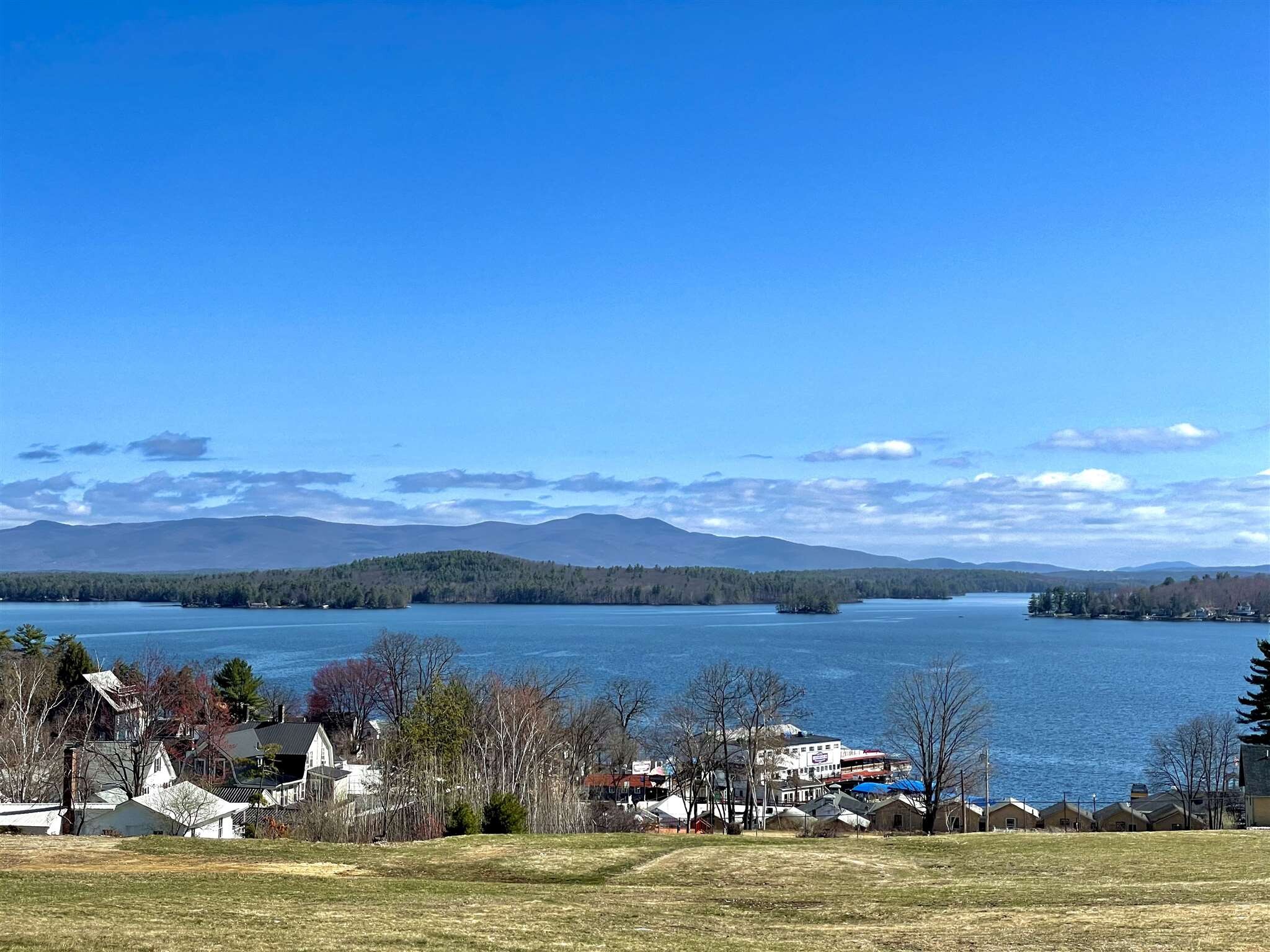 143 N Endicott St, Laconia, NH 03246