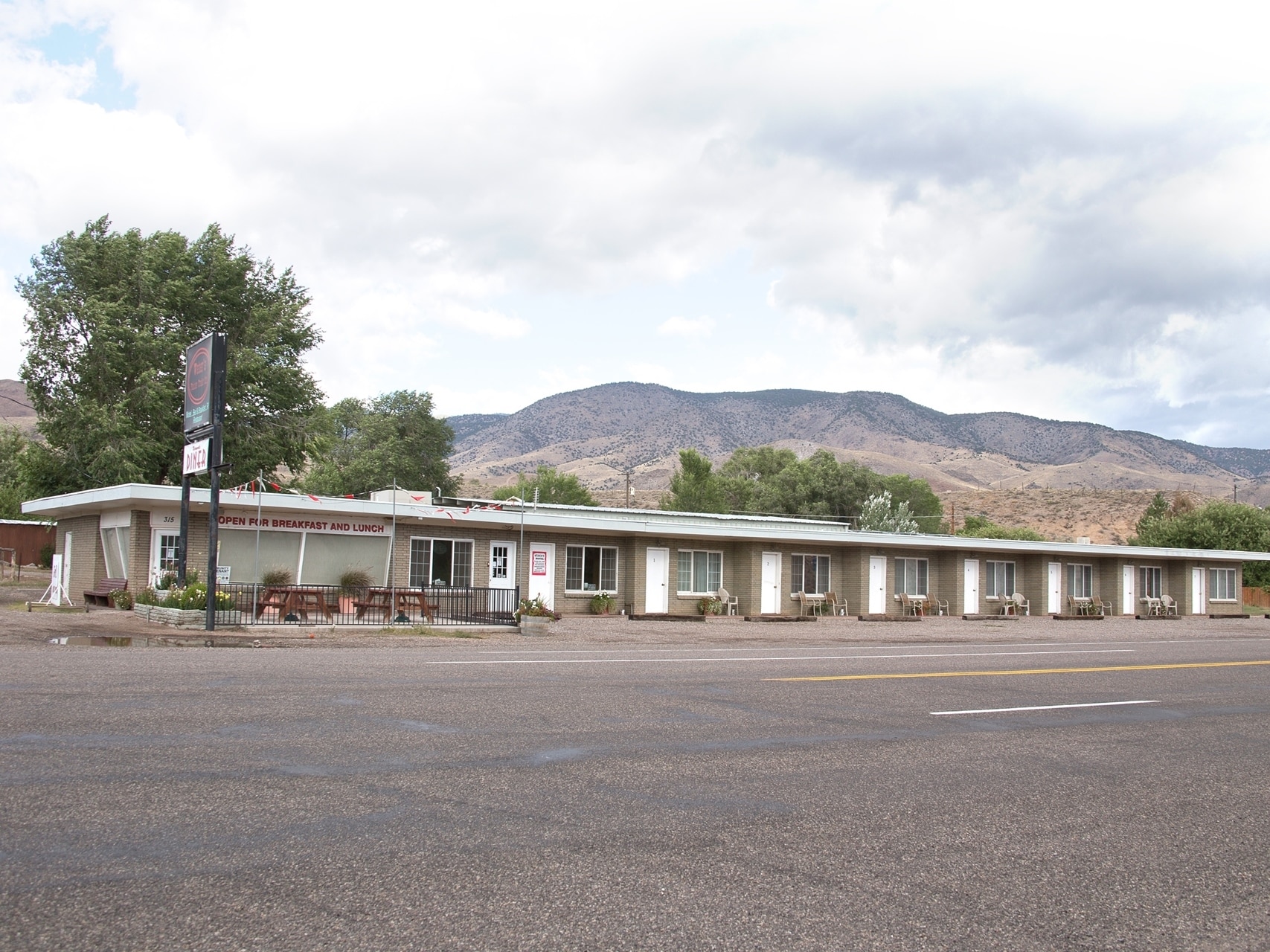 240 N Main St, Marysvale, UT for sale Primary Photo- Image 1 of 1