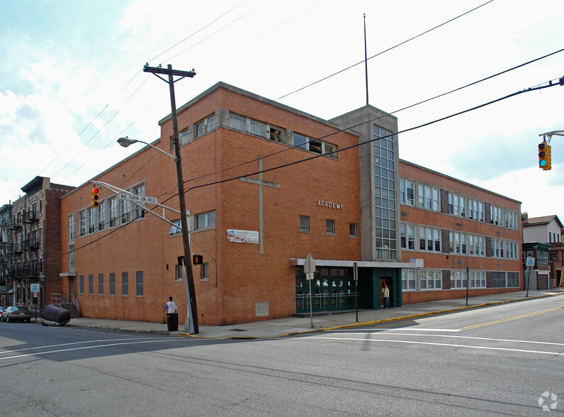 501 15th St, Union City, NJ for sale - Primary Photo - Image 1 of 1