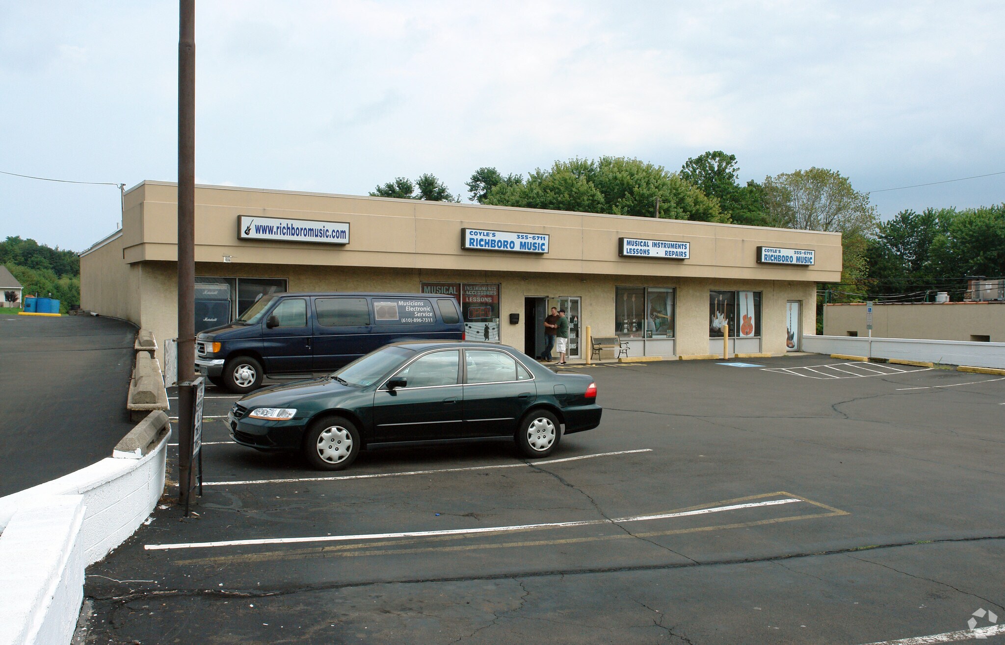 851881 Bustleton Pike, Richboro, PA 18954 Richboro Center