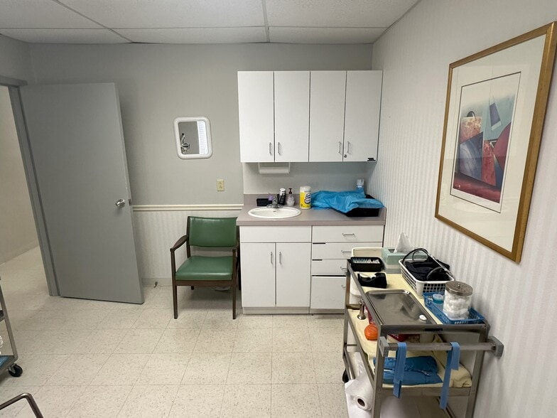 2550 Sweet Home Rd, Buffalo, NY for sale - Building Photo - Image 3 of 3