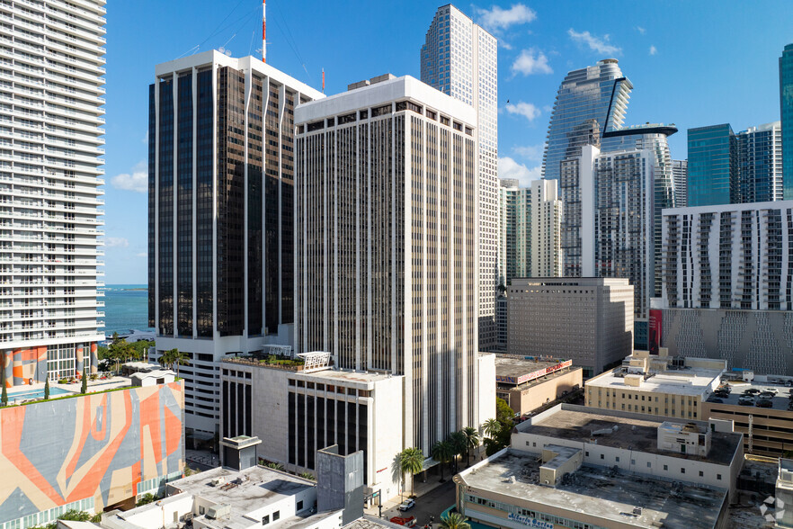1 SE 3rd Ave, Miami, FL for lease - Building Photo - Image 1 of 11