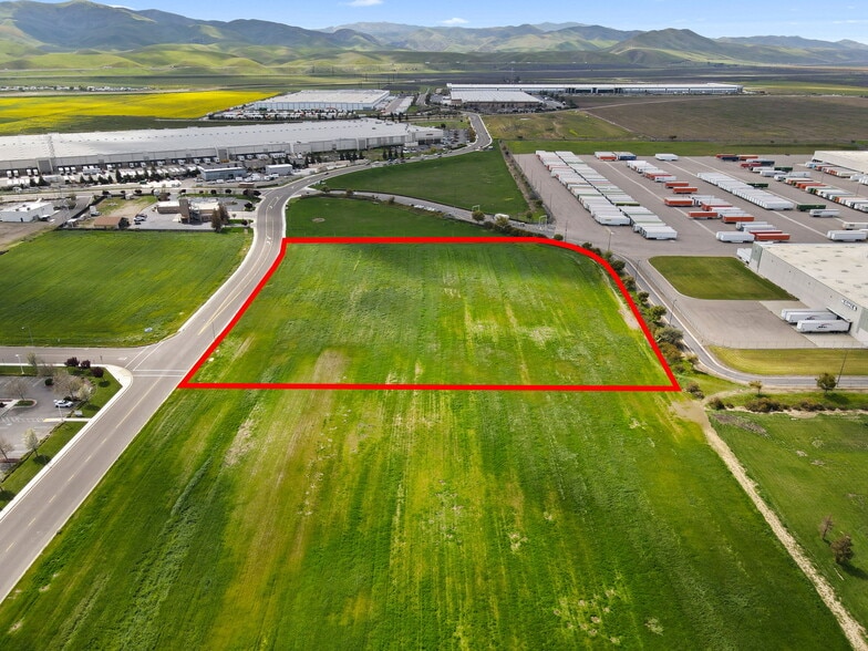 Keystone Pacific Parkway, Patterson, CA for sale - Primary Photo - Image 1 of 24