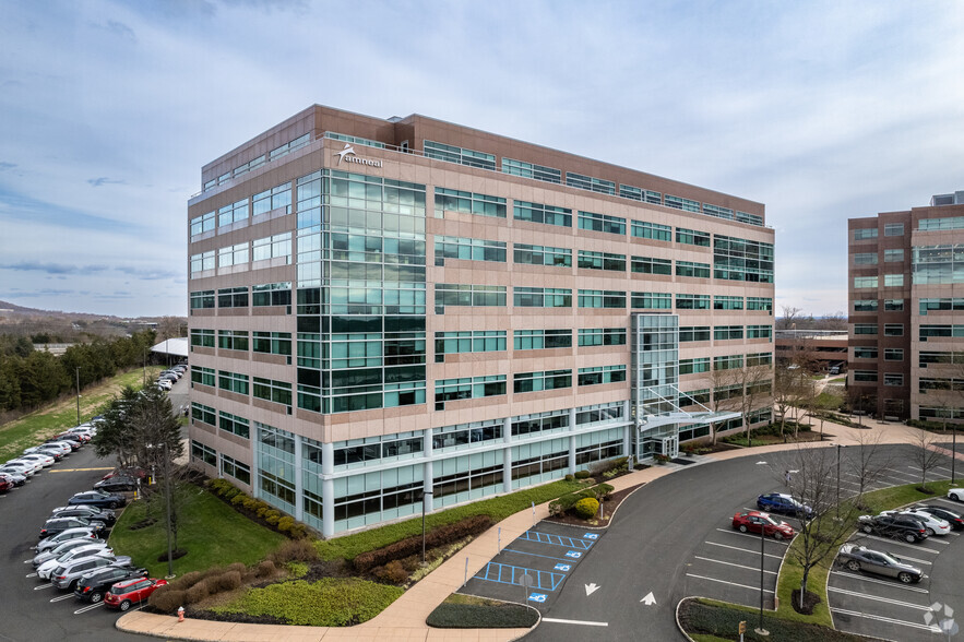 400 Crossing Blvd, Bridgewater, NJ for lease - Building Photo - Image 1 of 6