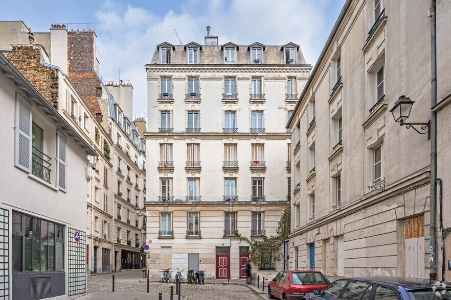 8 Passage Des Abbesses, Paris for sale - Primary Photo - Image 1 of 2