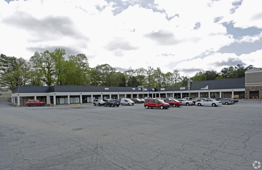 3951-3987 Lawrenceville Hwy, Tucker, GA for lease - Building Photo - Image 2 of 3