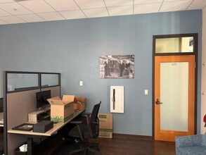 920 NW Bond St, Bend, OR for lease Interior Photo- Image 2 of 3