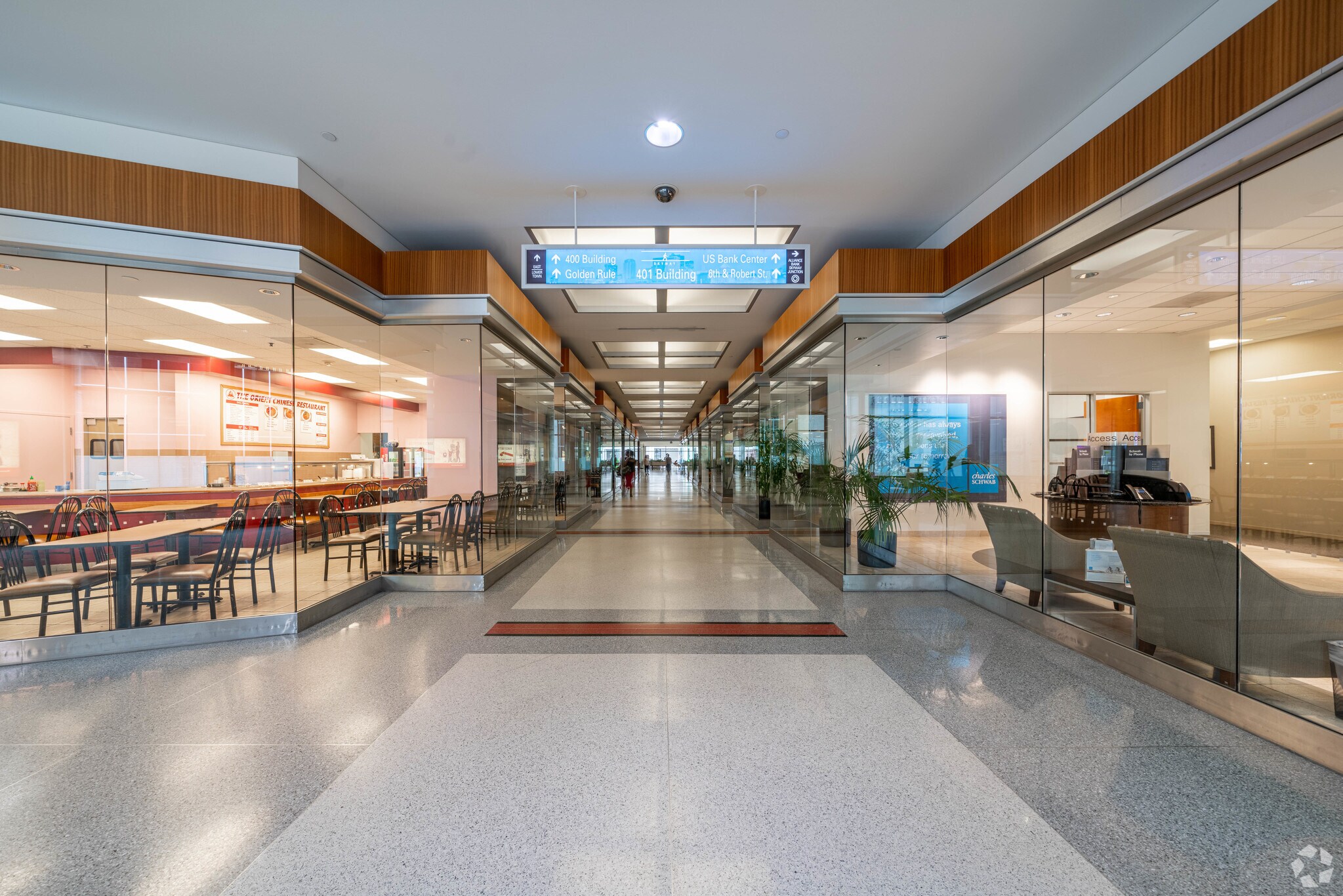 445 Minnesota St, Saint Paul, MN 55101 Town Square