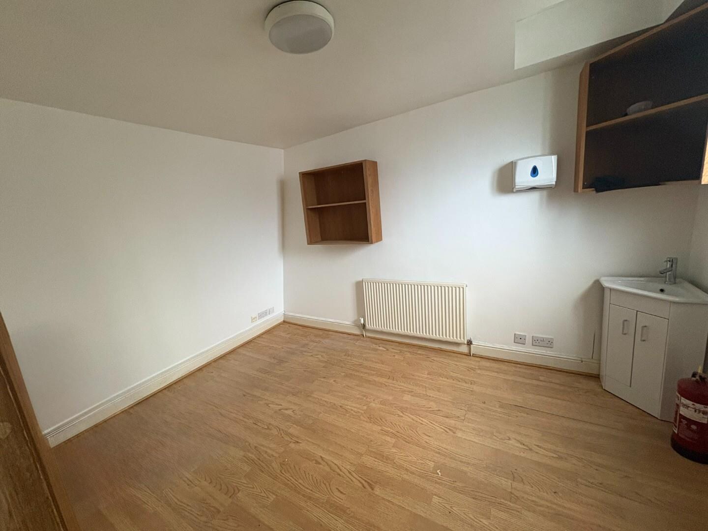 27 Haven Ln, London for lease Interior Photo- Image 1 of 5
