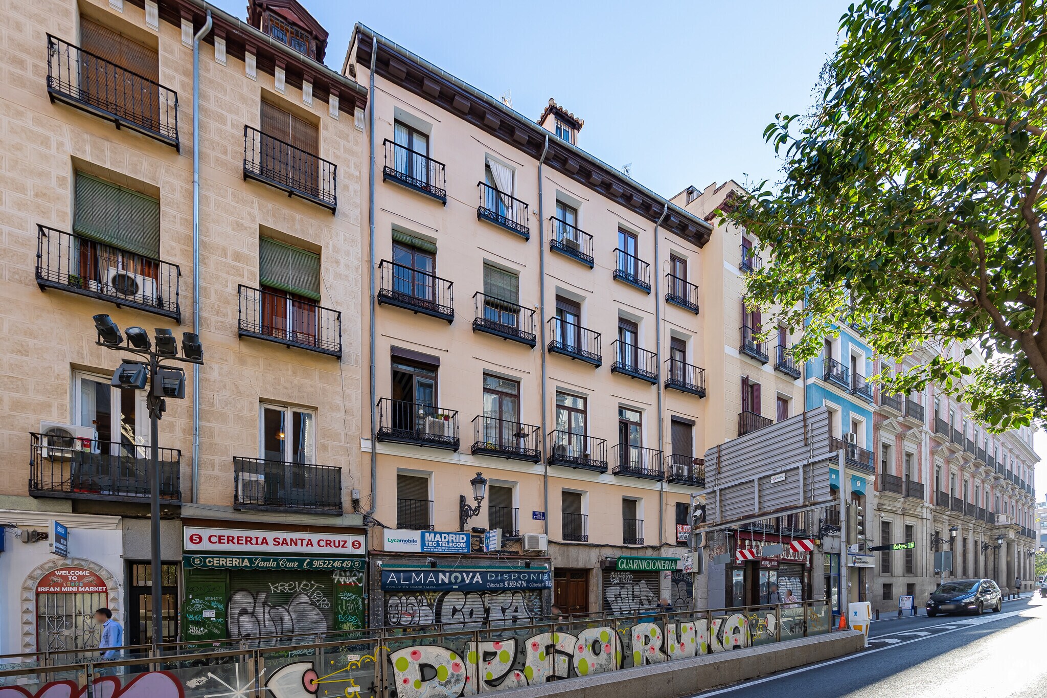 Multifamily in Madrid, Madrid for sale Primary Photo- Image 1 of 1