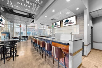 420 Court Ave, Des Moines, IA for lease Interior Photo- Image 1 of 3