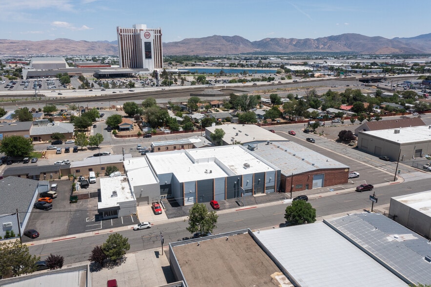 580 Sunshine Ln, Reno, NV for lease - Building Photo - Image 3 of 7
