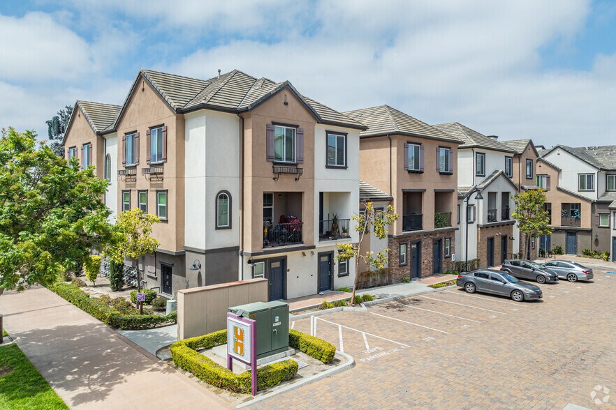 1904-1924 E Palomar St, Chula Vista, CA for sale - Building Photo - Image 1 of 1
