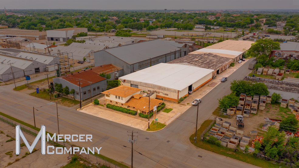 2300 S Main St, Fort Worth, TX for lease - Building Photo - Image 1 of 5