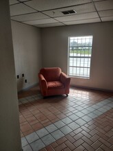 4317 62nd Ave N, Pinellas Park, FL for lease Interior Photo- Image 2 of 4