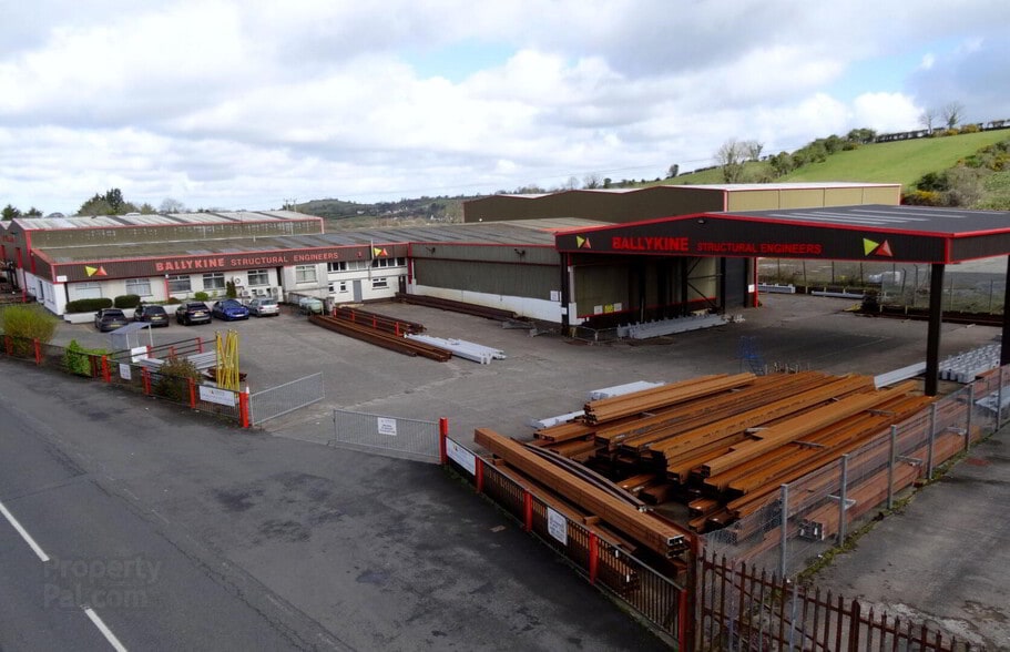 51 Lisburn Rd, Ballynahinch for lease - Building Photo - Image 3 of 4
