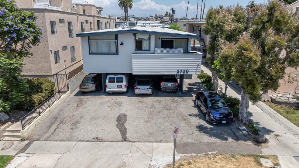 3720 Midvale Ave, Los Angeles, CA for sale - Building Photo - Image 2 of 13