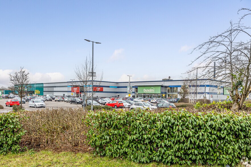 Edinburgh Way, Harlow for sale - Primary Photo - Image 1 of 1