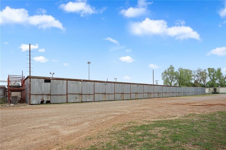 11219 Nw 10th St Yukon Ok 73099 Self Storage Property For 11219 Nw 10th St Yukon Ok 73099 Self Storage Property For On Loopnet