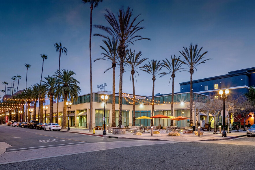 190 W Center Street Promenade, Anaheim, CA for sale - Building Photo - Image 1 of 15
