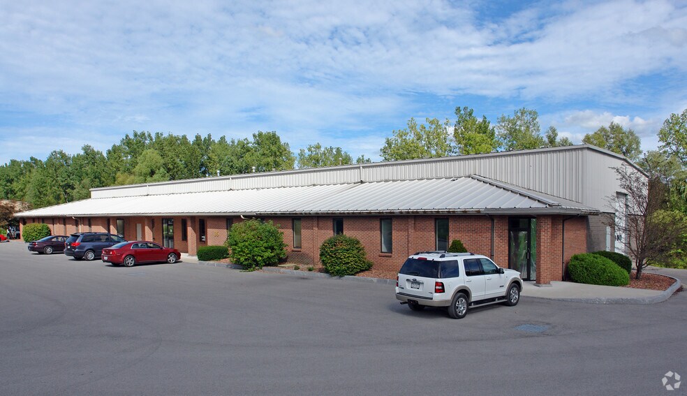 85 High Tech Dr, Rochester, NY for sale - Primary Photo - Image 1 of 1