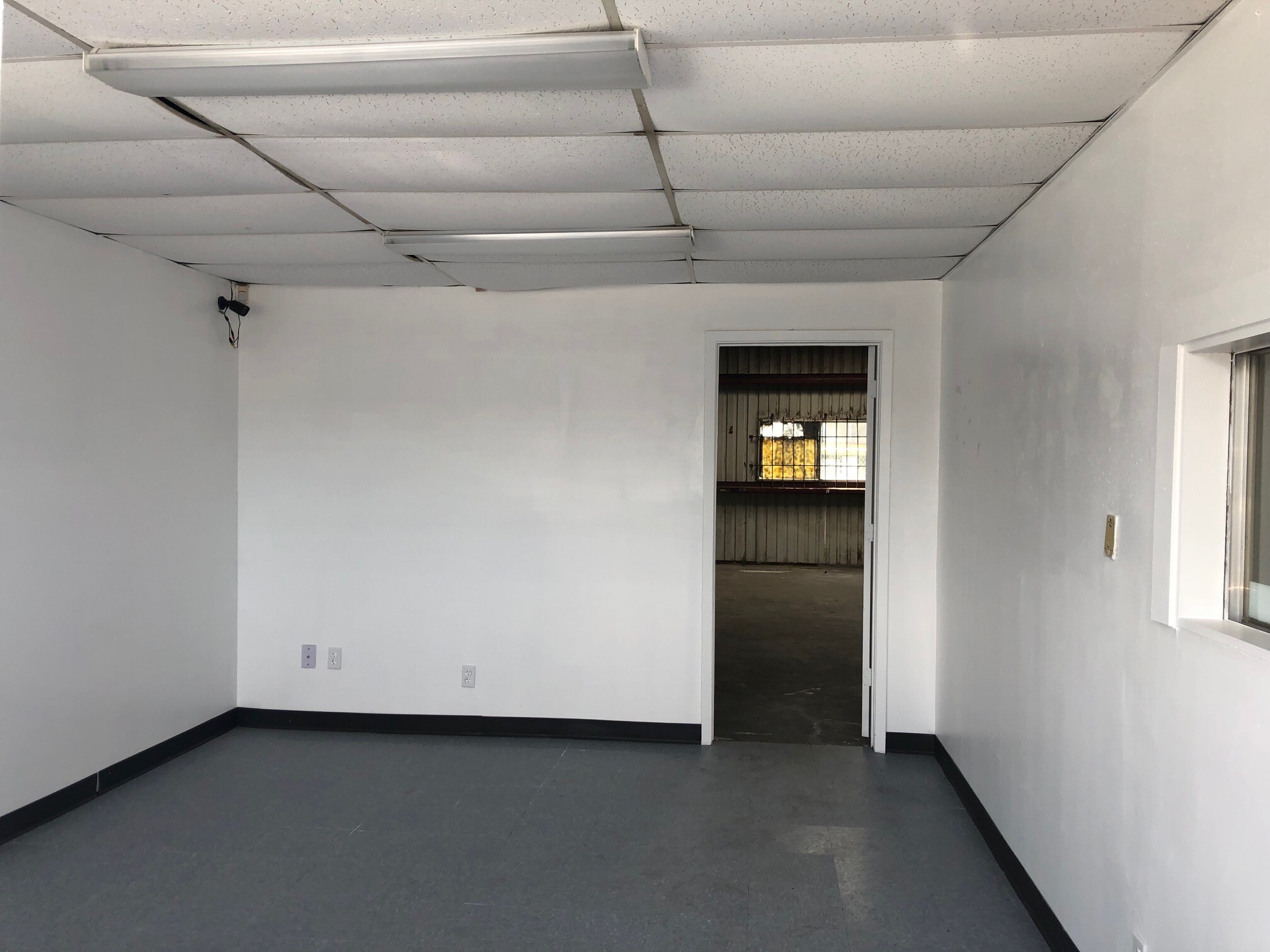 9801-9811 Harwin Dr, Houston, TX for lease Interior Photo- Image 1 of 4