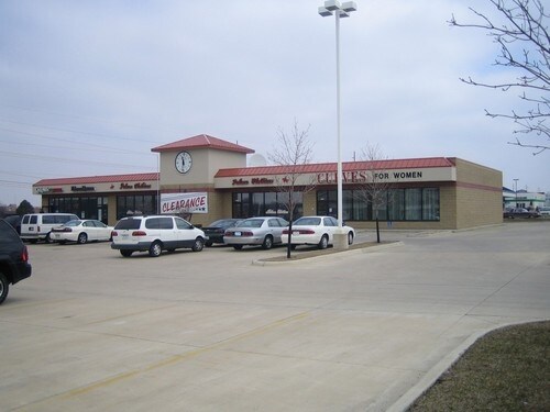 201-207 E Tower Park Dr, Waterloo, IA for sale Primary Photo- Image 1 of 1