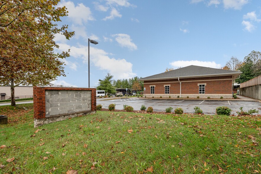 1001 Merylinger Ct, Franklin, TN for lease - Building Photo - Image 3 of 24