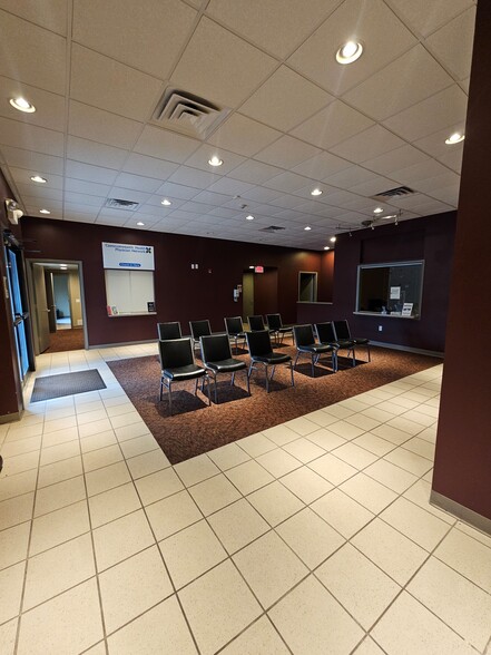 3151 Columbia Blvd, Bloomsburg, PA for lease - Building Photo - Image 2 of 24