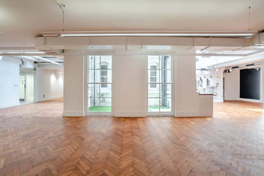 19-21 Hatton Garden, London for lease - Interior Photo - Image 1 of 11