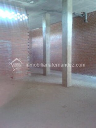Retail in Cáceres, Cáceres for lease - Building Photo - Image 3 of 5