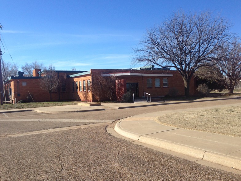 9709 7th Dr, Lubbock, TX for lease - Building Photo - Image 1 of 8