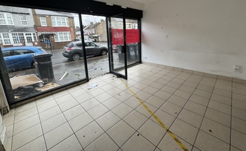 236 Portland Rd, London for lease Interior Photo- Image 2 of 2