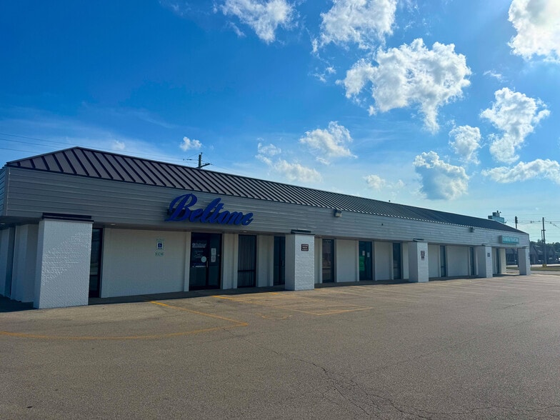 2980 N Main St, Decatur, IL for lease - Building Photo - Image 3 of 12