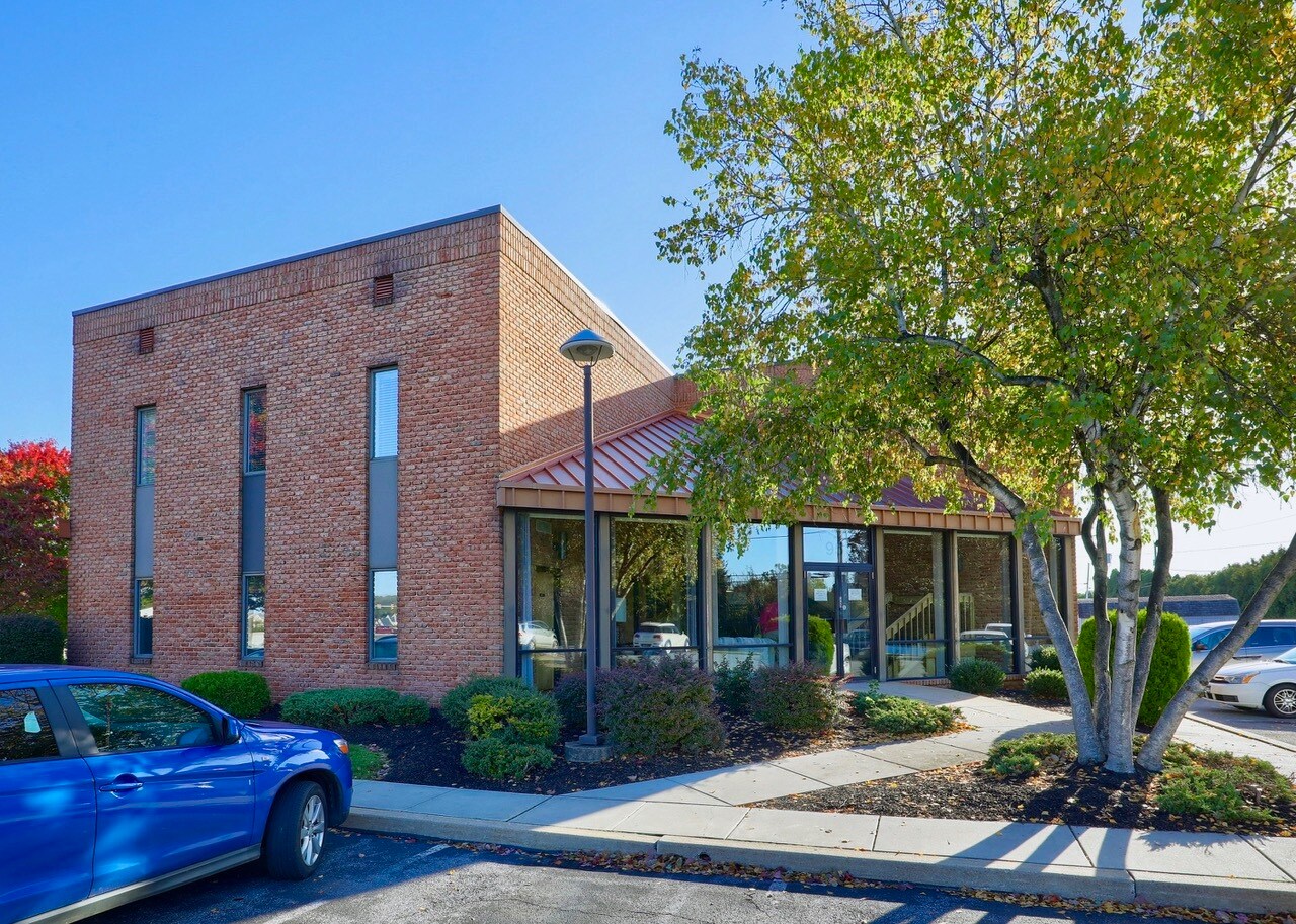 951 Rohrerstown Rd, Lancaster, PA 17601 Office for Sale