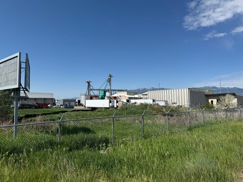 200 1000 w, Logan, UT for sale - Building Photo - Image 2 of 10