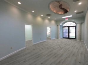 11535 Carmel Commons Blvd, Charlotte, NC for lease Interior Photo- Image 2 of 8
