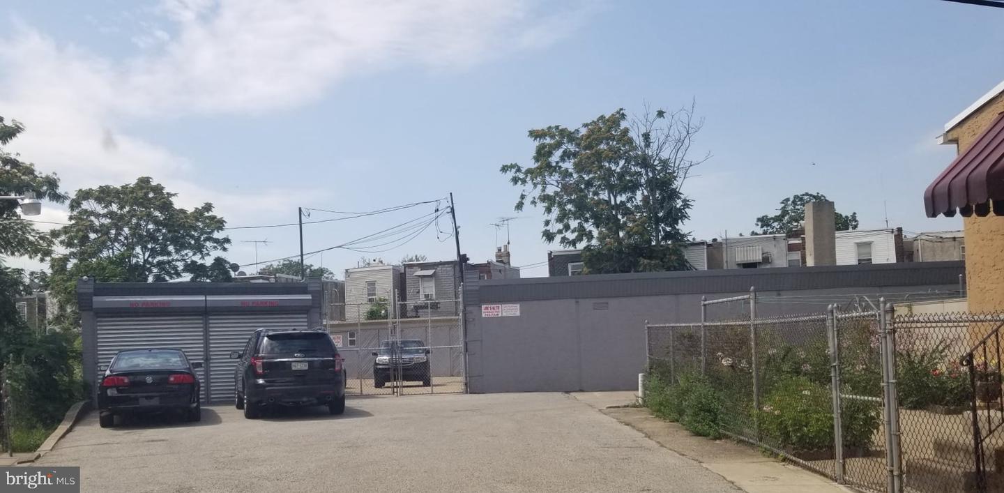 2060 Margaret St, Philadelphia, PA 19124