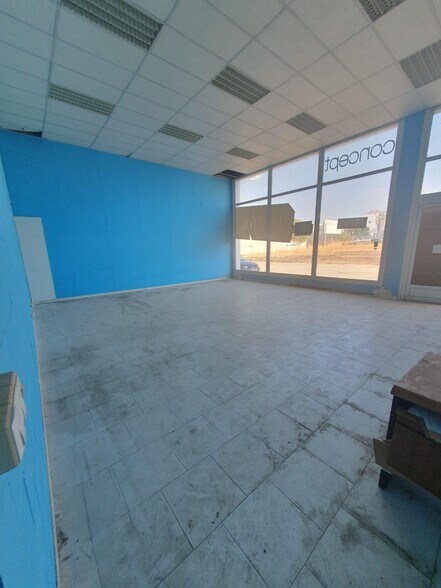 Industrial in SEVILLA for sale - Building Photo - Image 2 of 5