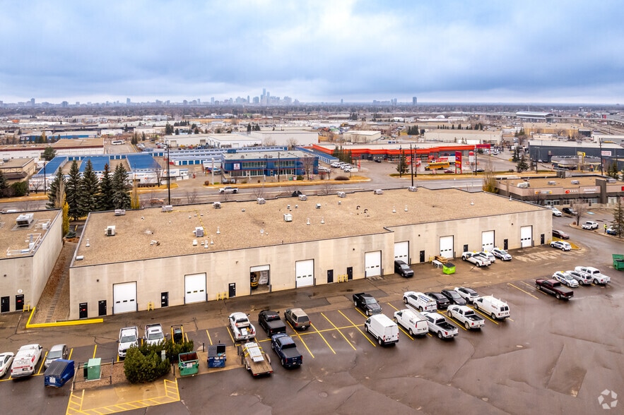 8103-8135 Roper Rd NW, Edmonton, AB for lease - Aerial - Image 2 of 2