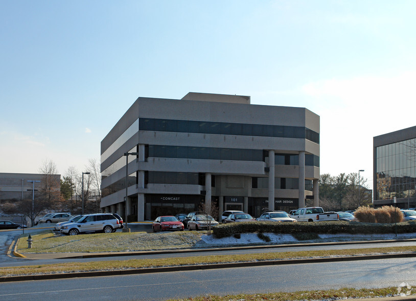 101 Lakeforest Blvd, Gaithersburg, MD for lease - Building Photo - Image 3 of 14