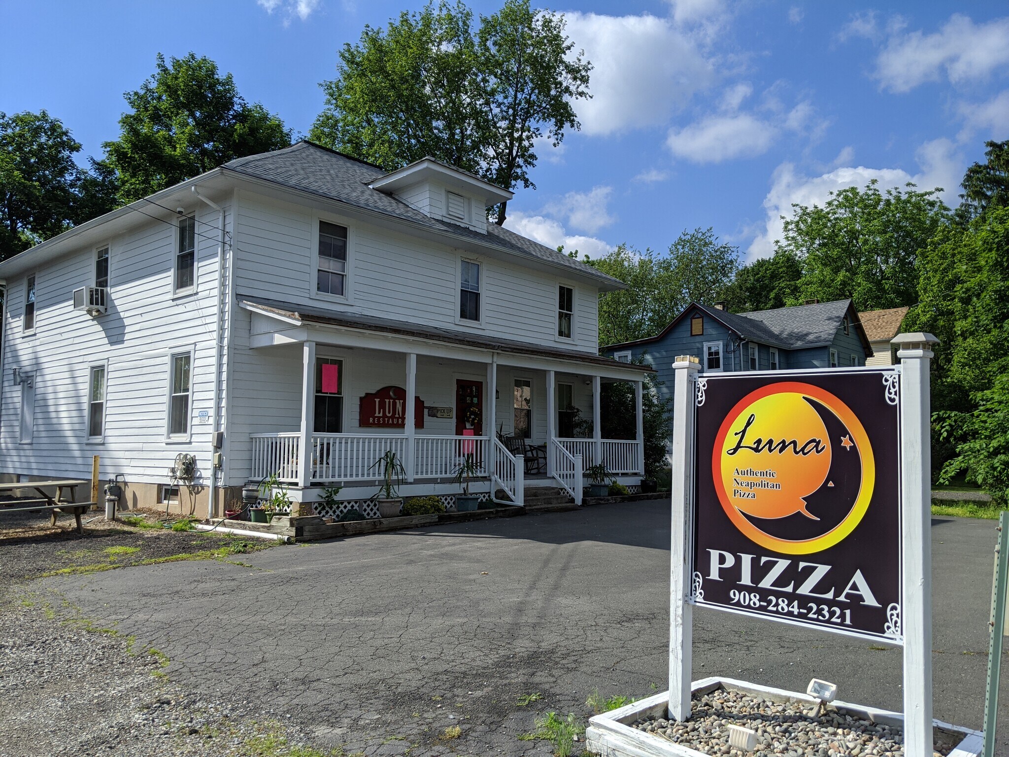 429 Main St, Three Bridges, NJ 08887