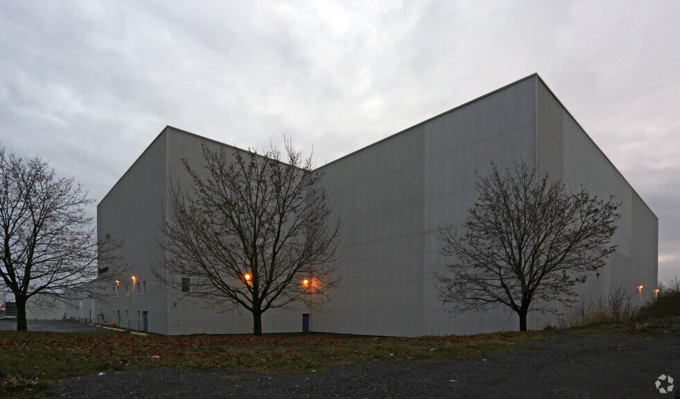 1650 Comstock Rd, Ottawa, ON K1B 3W8 Industrial for Sale