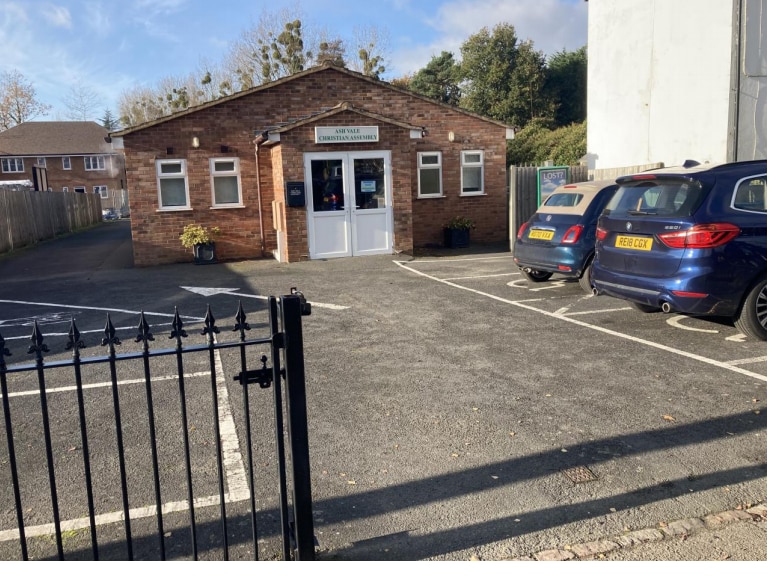 Frimley Rd, Aldershot for sale Building Photo- Image 1 of 1