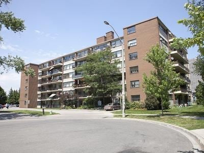 2 Grandstand Pl, Toronto, ON for sale - Building Photo - Image 2 of 3